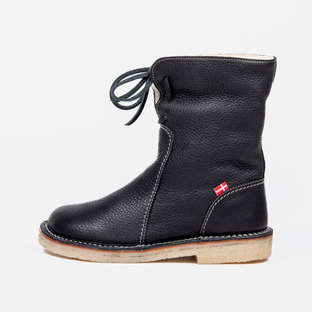 Duck feet Arhus wool lined pebbled leather boot
